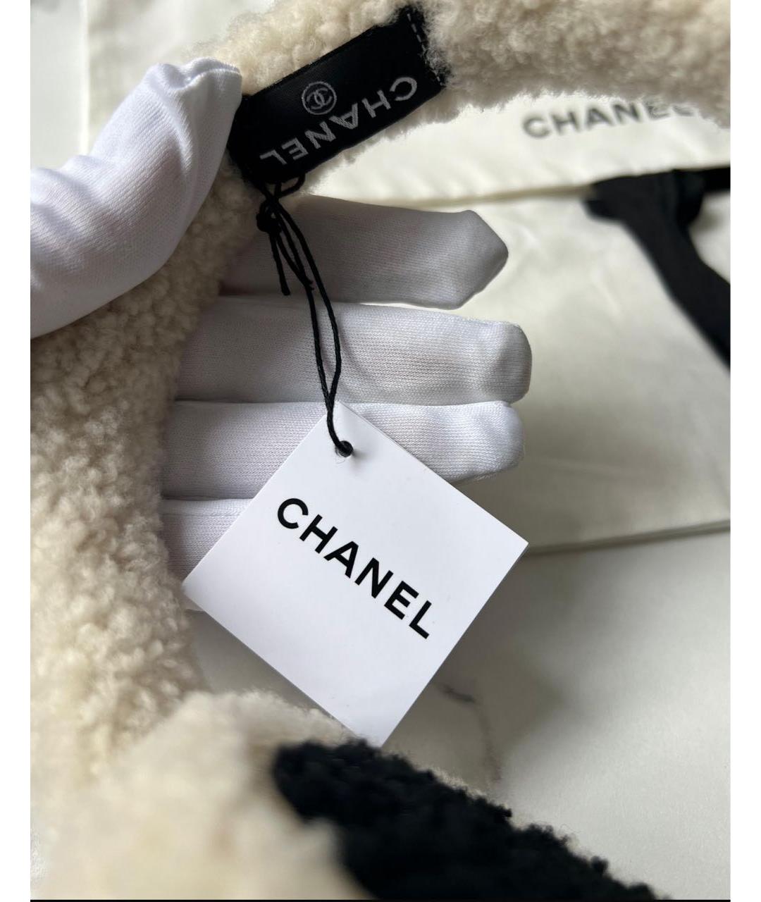 CHANEL Белые шерстяные наушники, фото 5