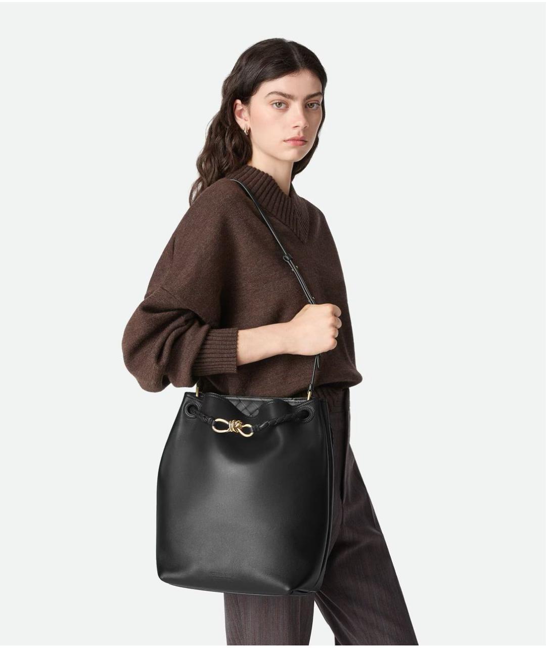 BOTTEGA VENETA Черная кожаная сумка через плечо, фото 2