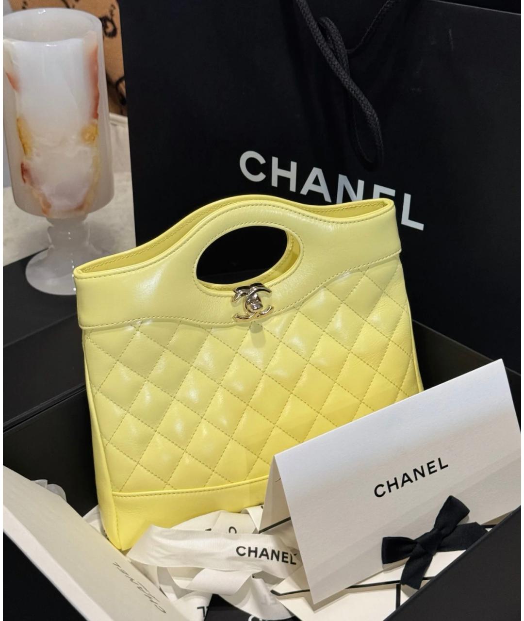 CHANEL Желтая кожаная сумка с короткими ручками, фото 8