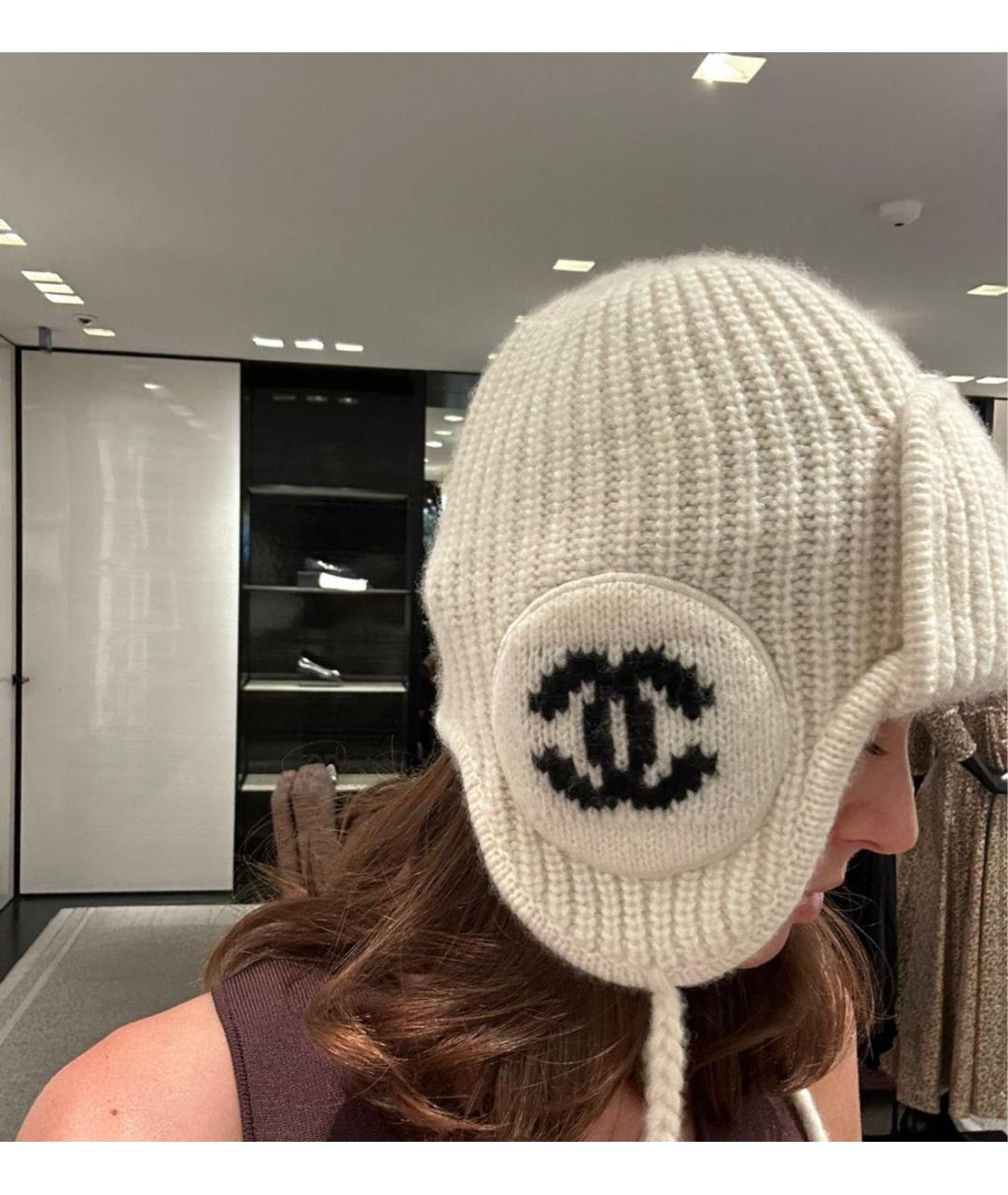 CHANEL Белая шерстяная шапка, фото 4
