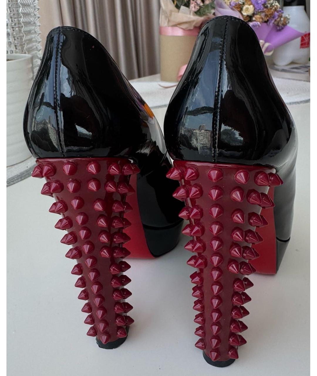 CHRISTIAN LOUBOUTIN Черные туфли из лакированной кожи, фото 4