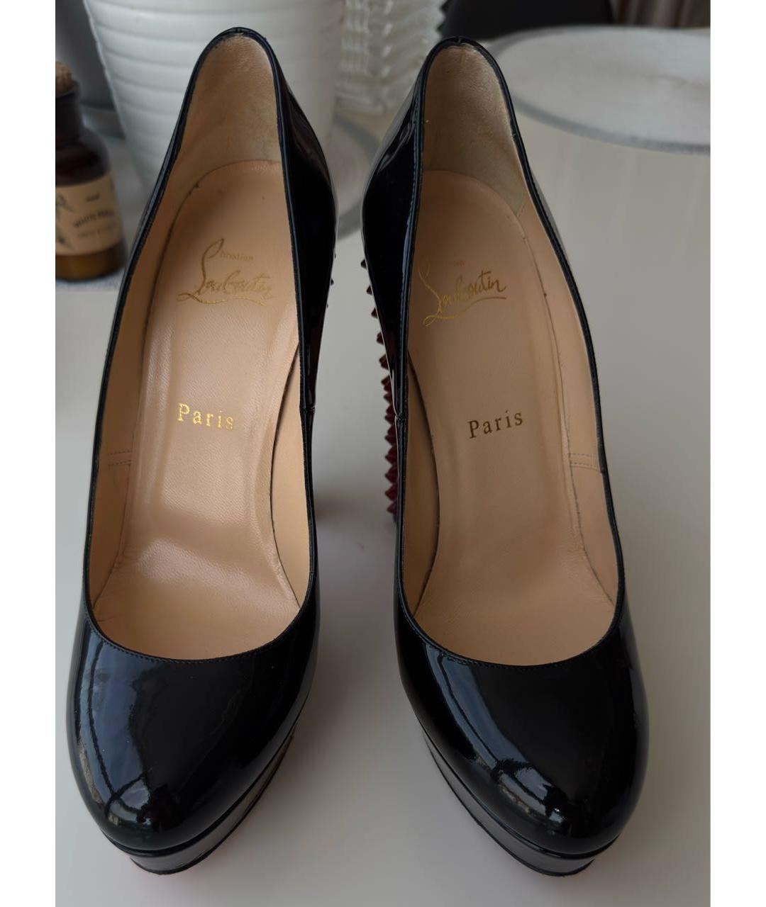 CHRISTIAN LOUBOUTIN Черные туфли из лакированной кожи, фото 2