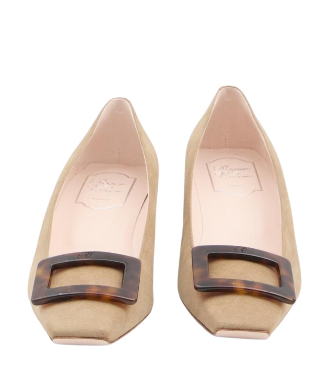 ROGER VIVIER Бежевые кожаные туфли, фото 5