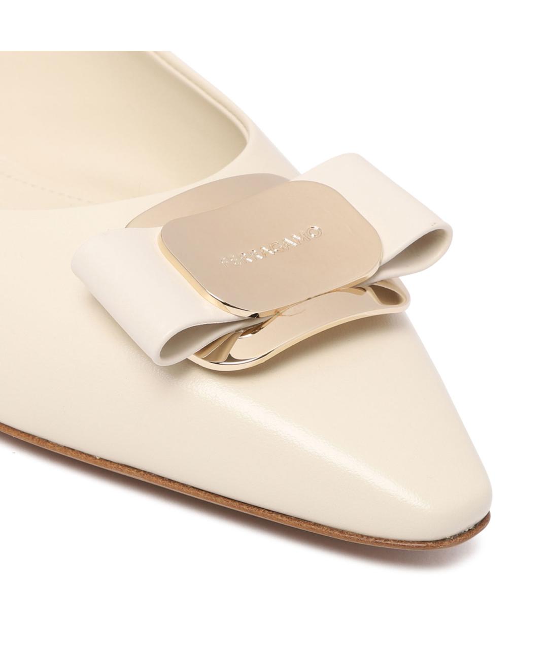 FERRAGAMO Бежевые кожаные балетки, фото 4