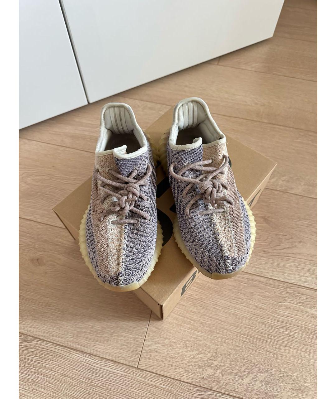 ADIDAS YEEZY Бежевые текстильные кроссовки, фото 2
