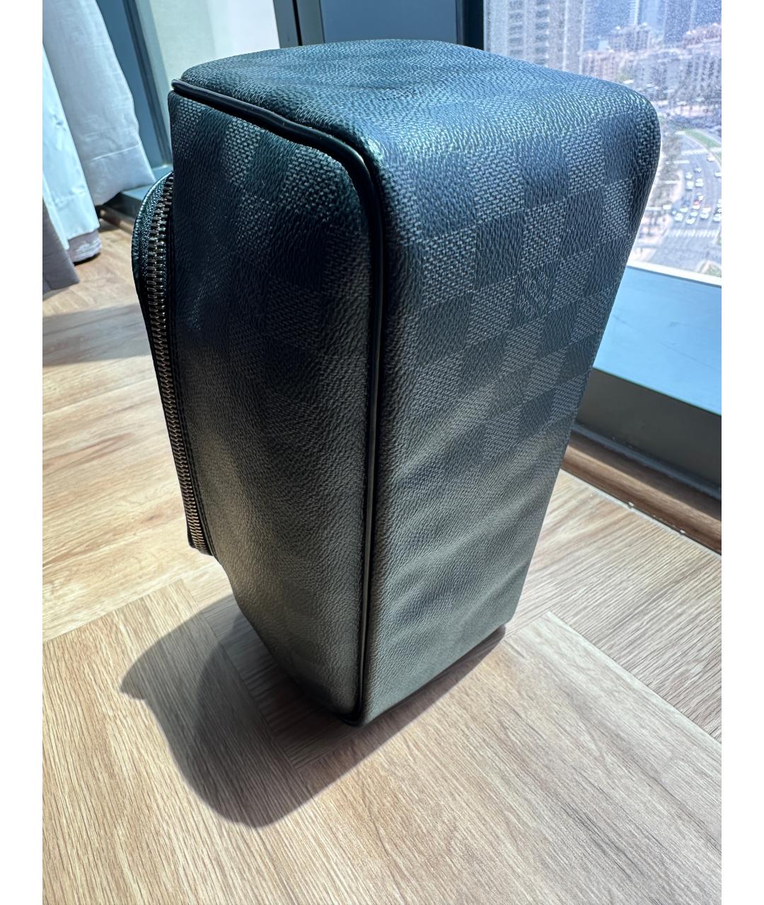 LOUIS VUITTON Черная барсетка, фото 9