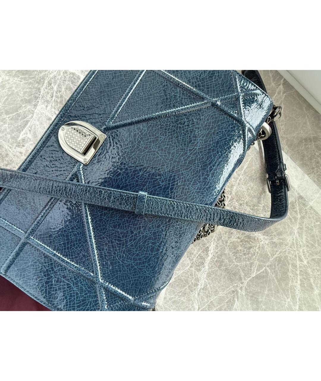 CHRISTIAN DIOR Синяя сумка тоут из лакированной кожи, фото 2