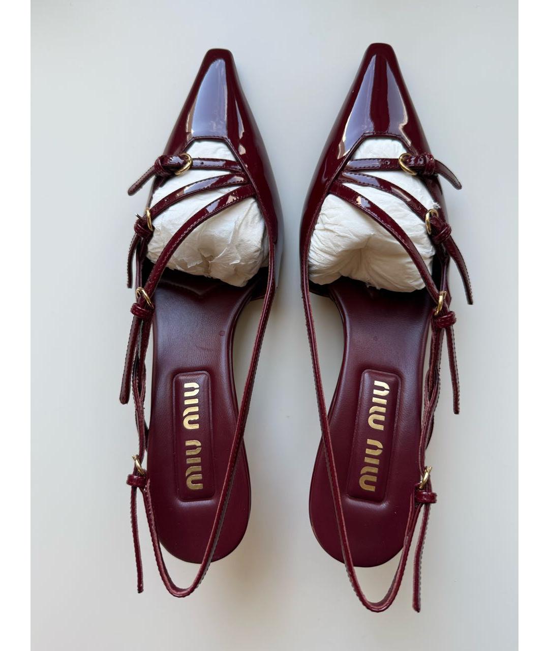 MIU MIU Бордовые босоножки из лакированной кожи, фото 3