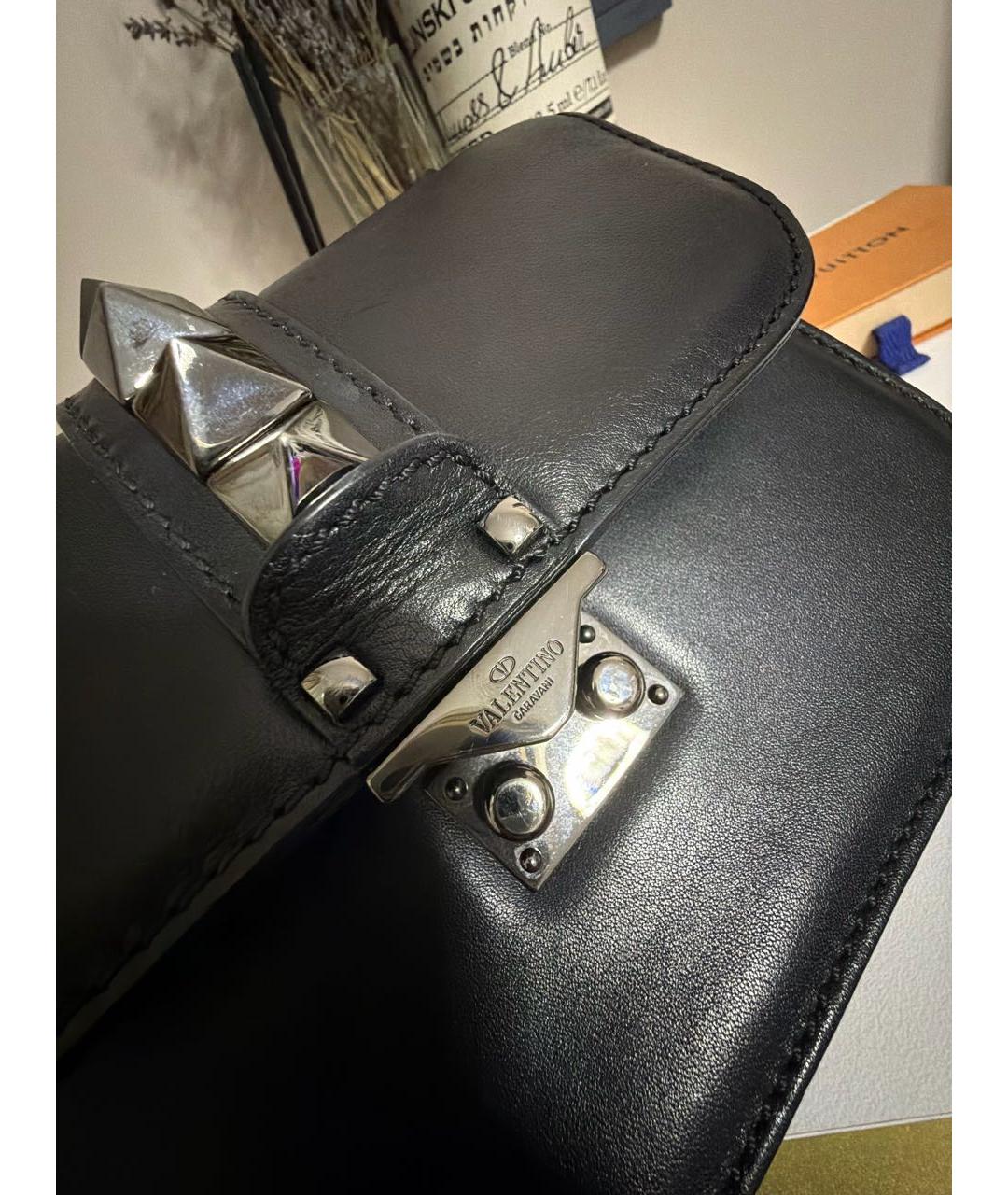 VALENTINO Черная кожаная сумка через плечо, фото 6
