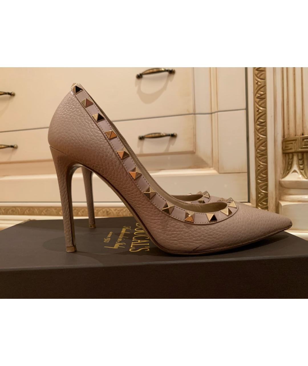VALENTINO Бежевые кожаные лодочки на низком каблуке, фото 4