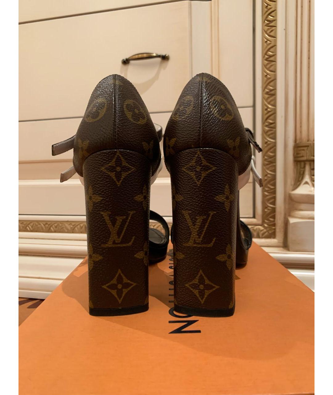 LOUIS VUITTON Коричневые кожаные босоножки, фото 3