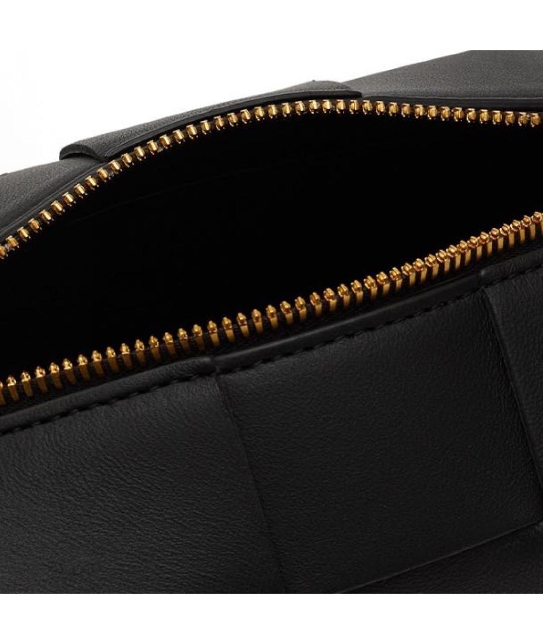 BOTTEGA VENETA Черная кожаная сумка с короткими ручками, фото 5