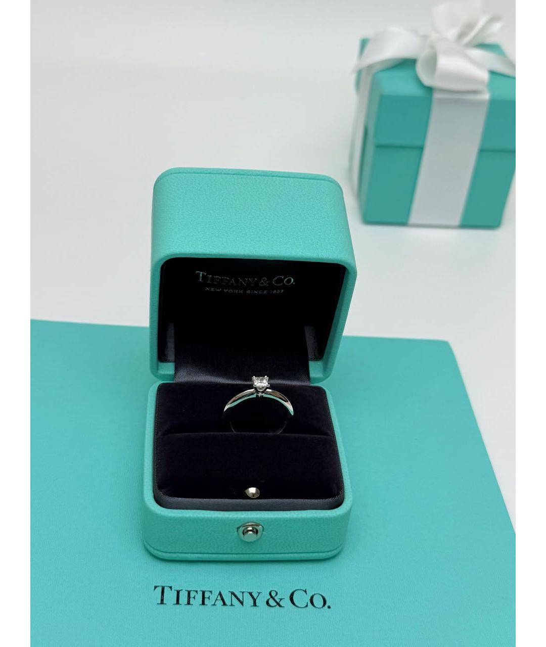 TIFFANY&CO Белое платиновое кольцо, фото 5