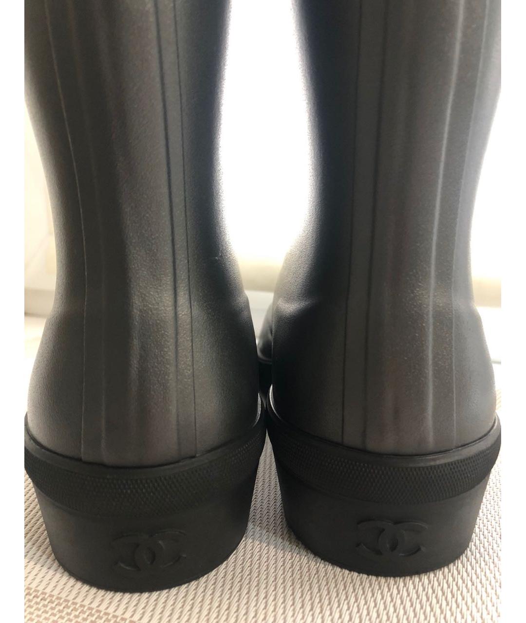CHANEL Антрацитовые резиновые сапоги, фото 4