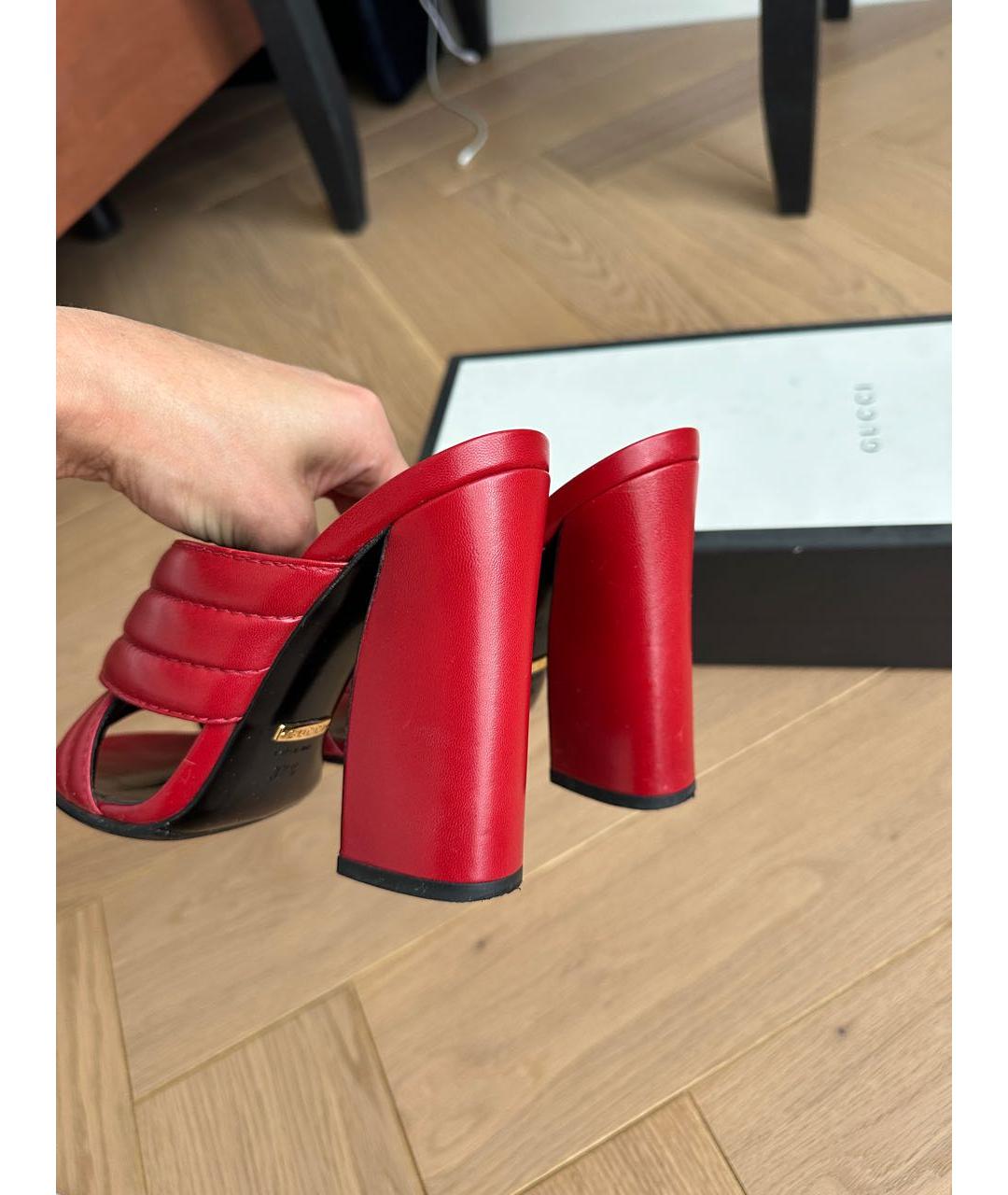 GUCCI Красные кожаные босоножки, фото 3