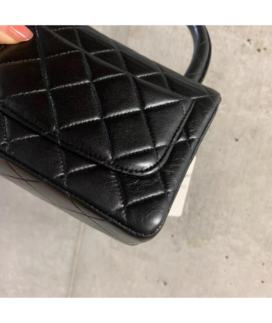 CHANEL Черная кожаная сумка с короткими ручками, фото 6