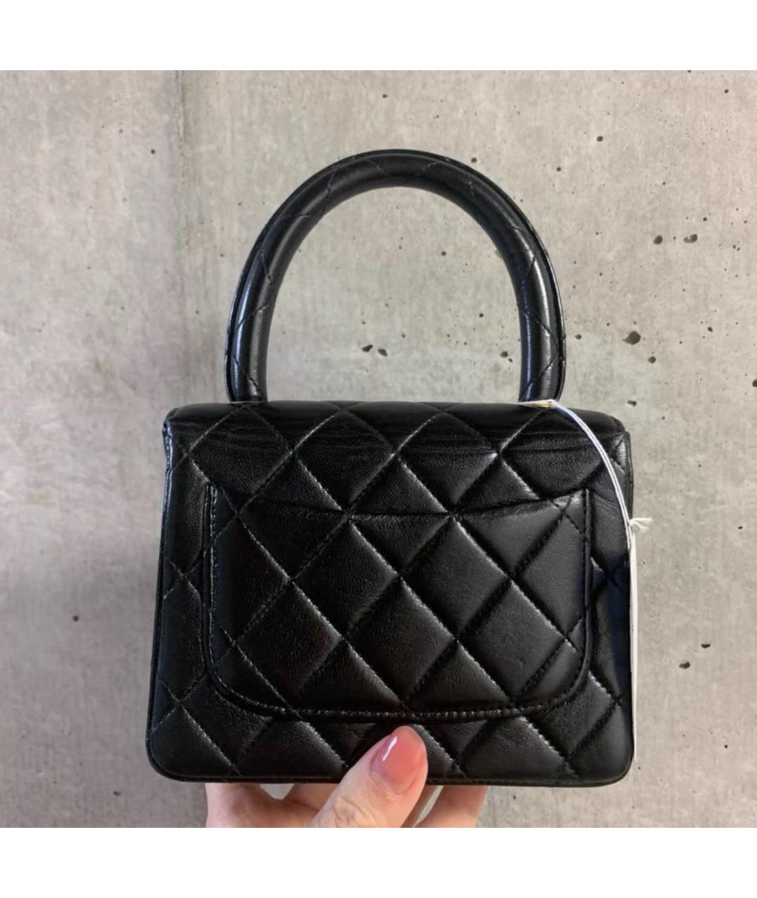 CHANEL Черная кожаная сумка с короткими ручками, фото 4