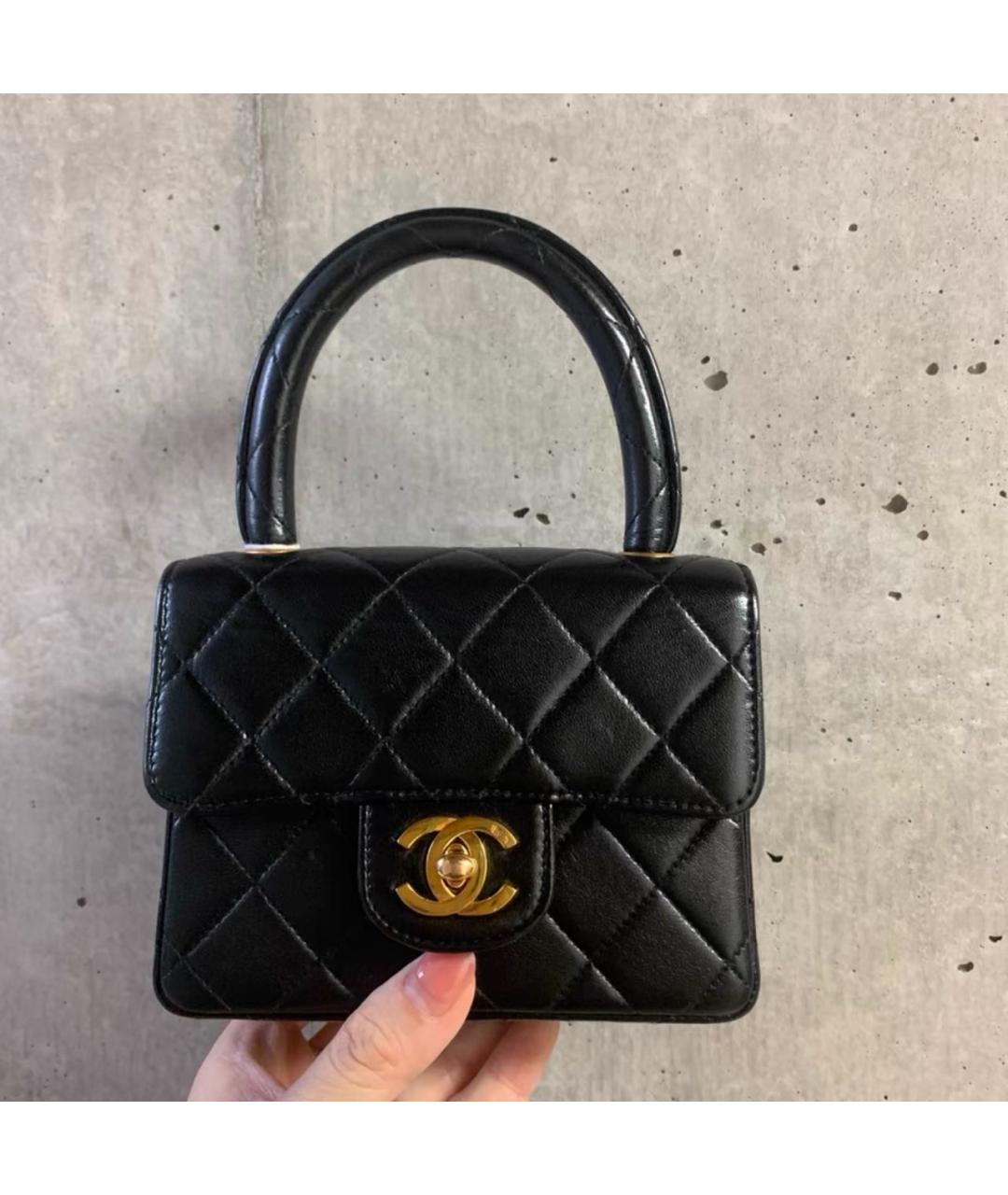 CHANEL Черная кожаная сумка с короткими ручками, фото 9
