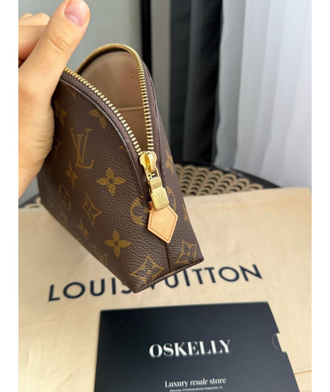 LOUIS VUITTON Коричневая кожаная косметичка, фото 5