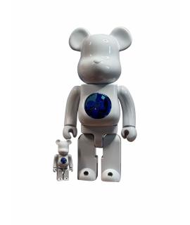 BEARBRICK Скульптура