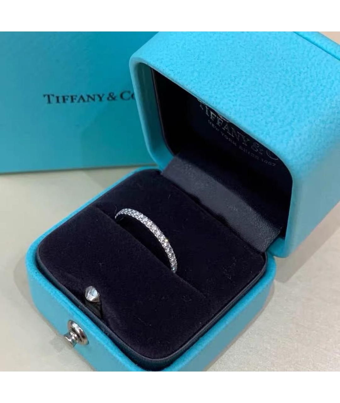 TIFFANY&CO Белое платиновое кольцо, фото 3