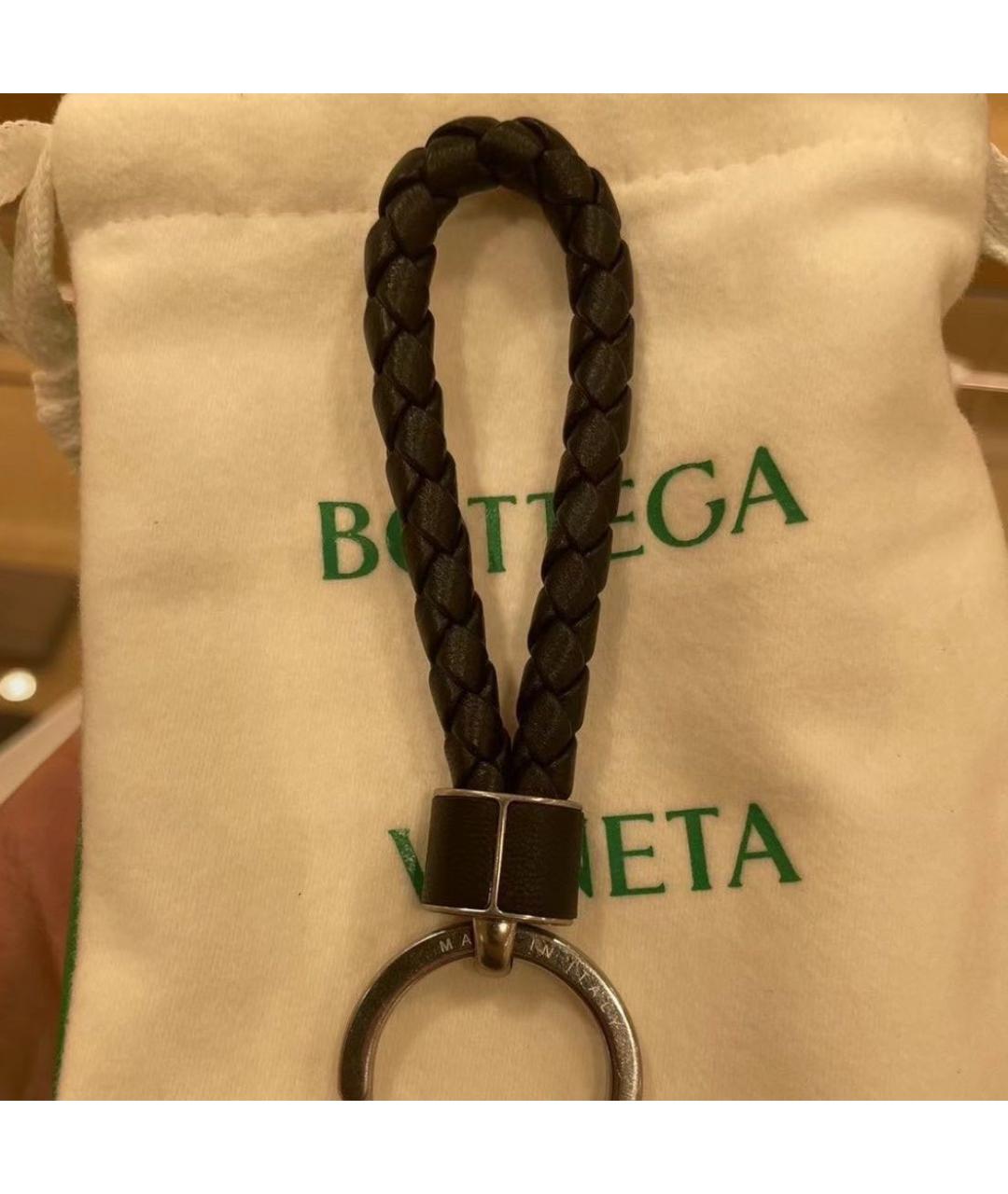 BOTTEGA VENETA Черный брелок, фото 3
