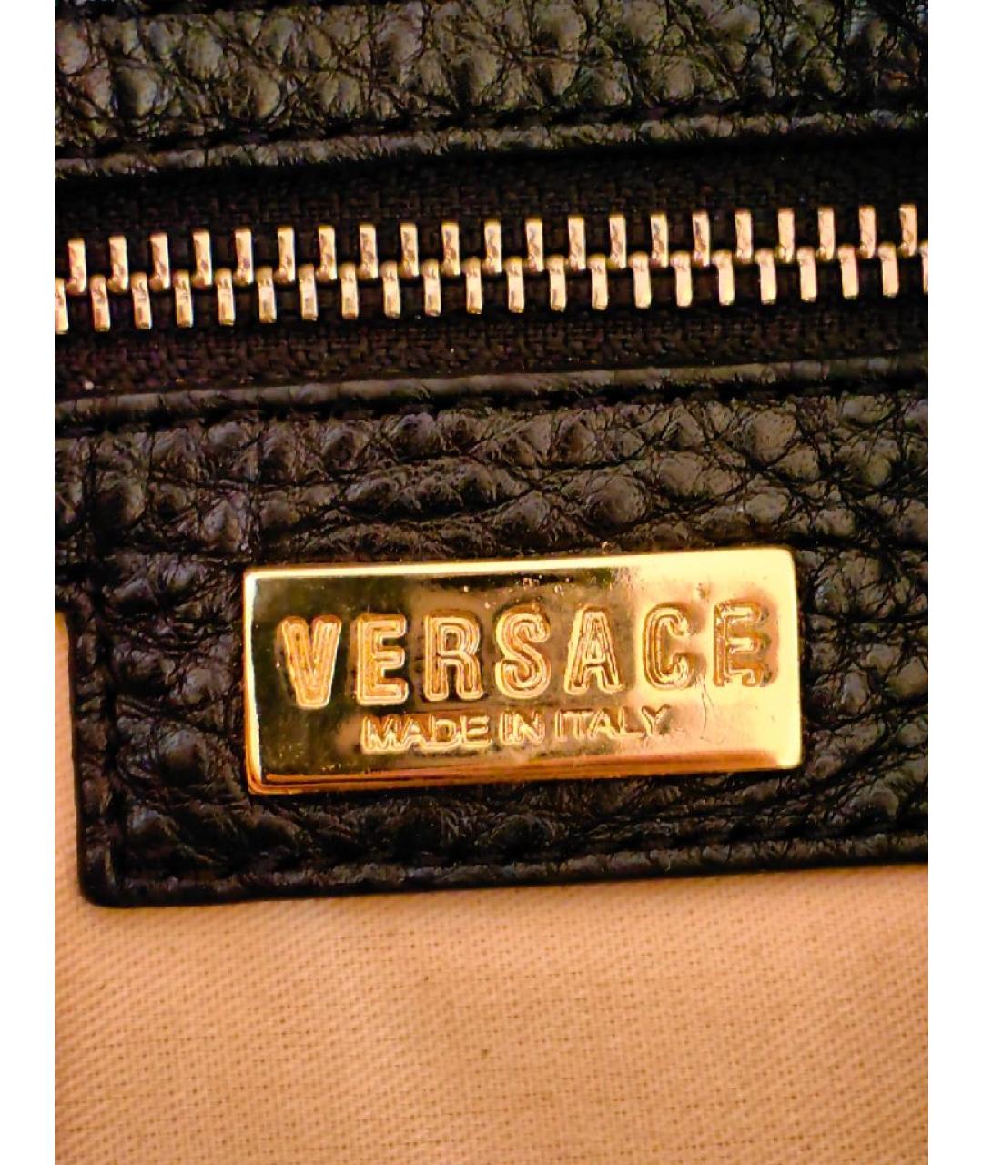 VERSACE Черная кожаная сумка с короткими ручками, фото 8
