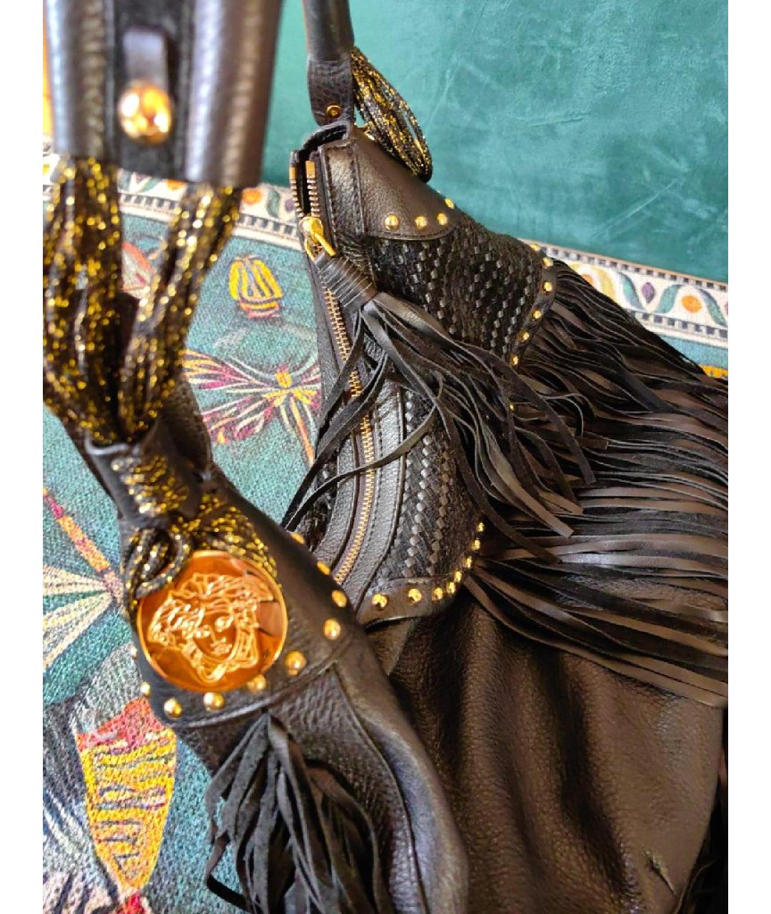 VERSACE Черная кожаная сумка с короткими ручками, фото 4