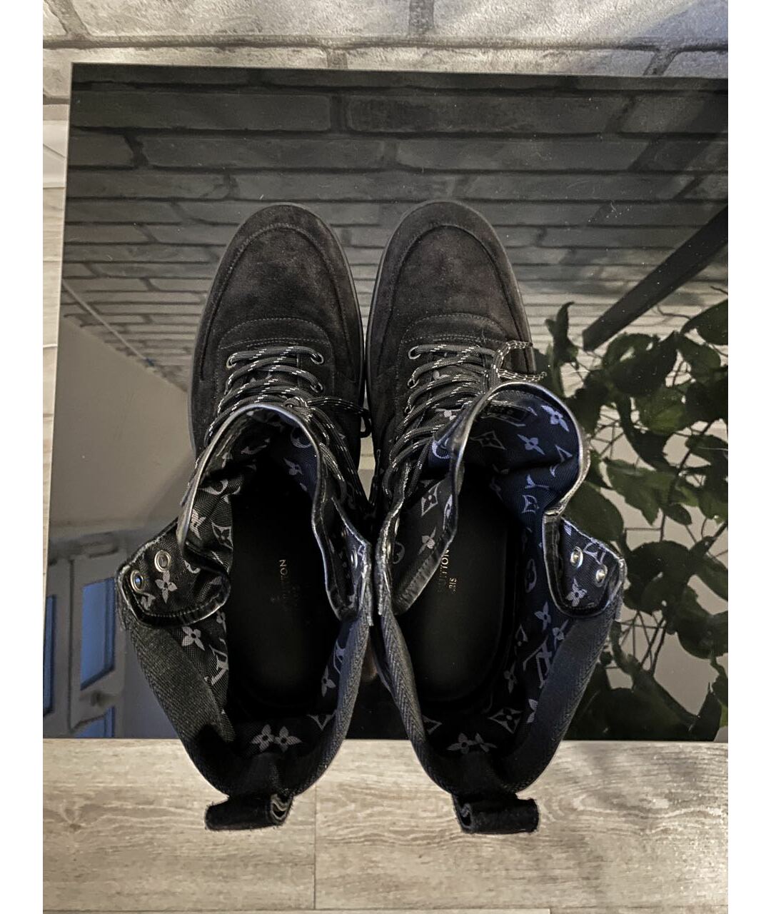 LOUIS VUITTON PRE-OWNED Черные замшевые высокие ботинки, фото 3