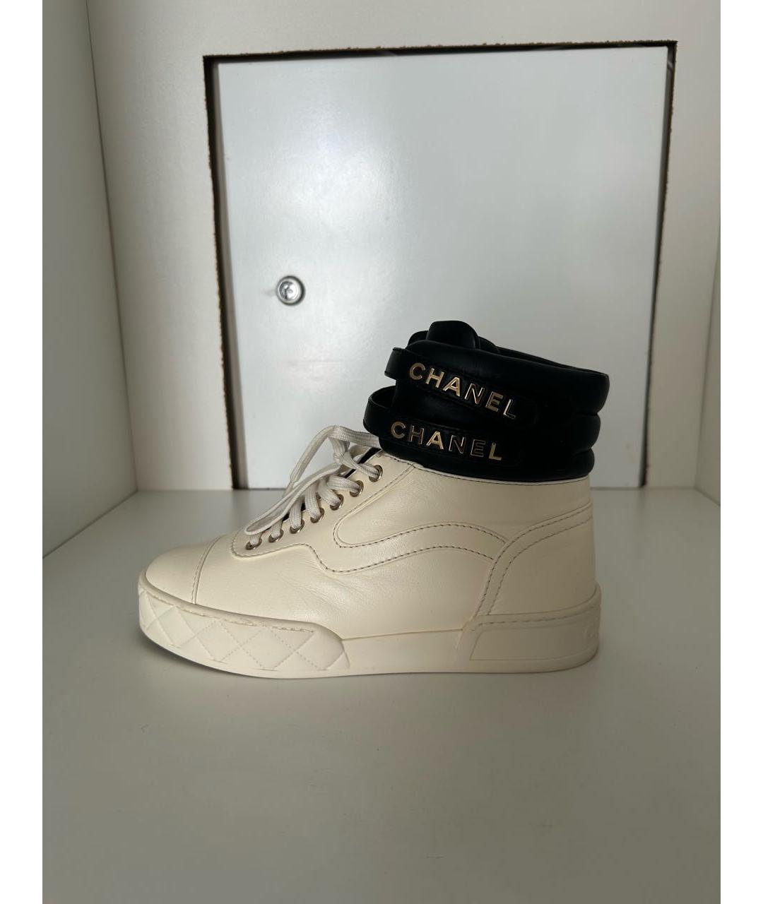 CHANEL Белые кожаные кеды, фото 5