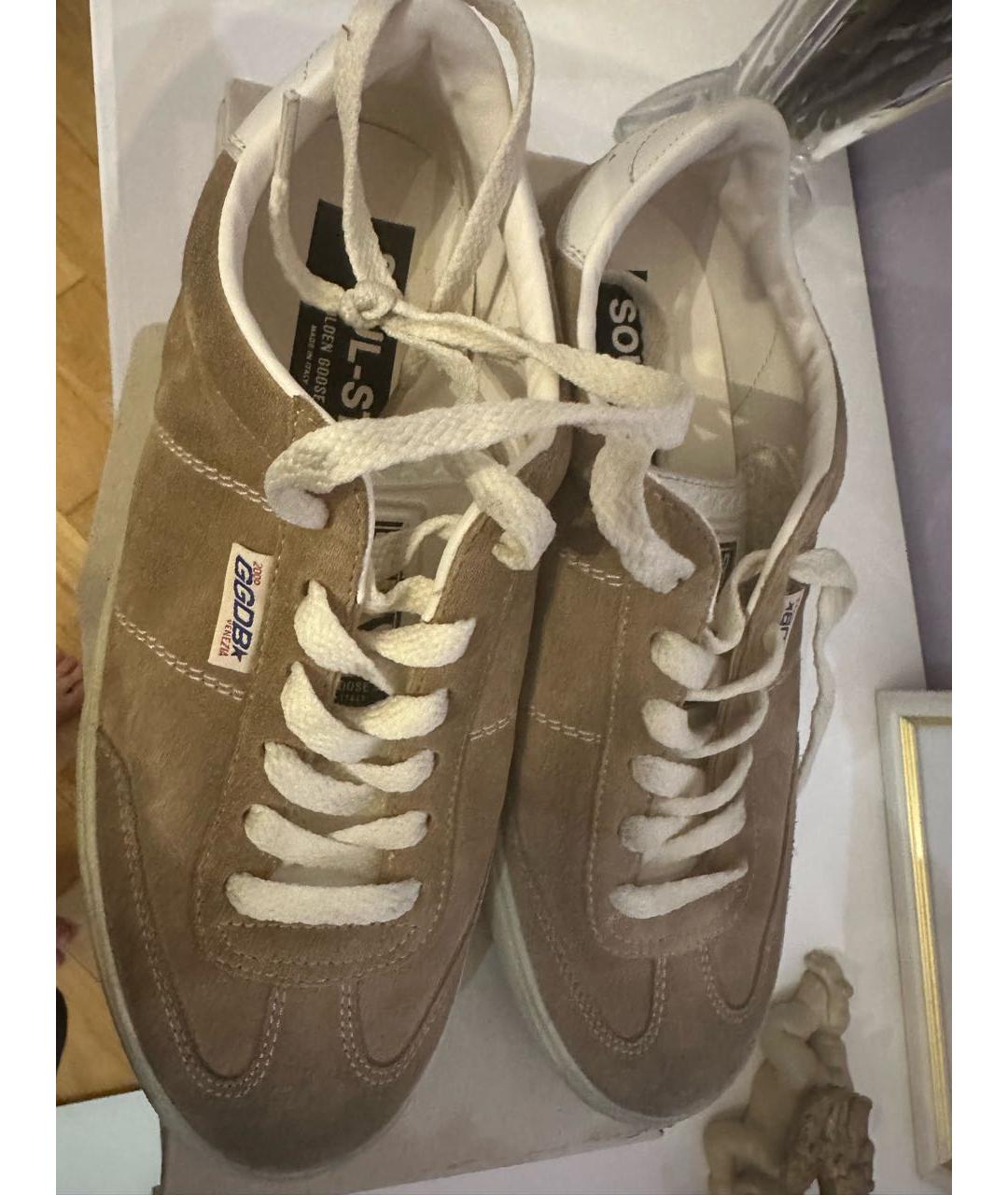 GOLDEN GOOSE DELUXE BRAND Бежевые замшевые кеды, фото 3