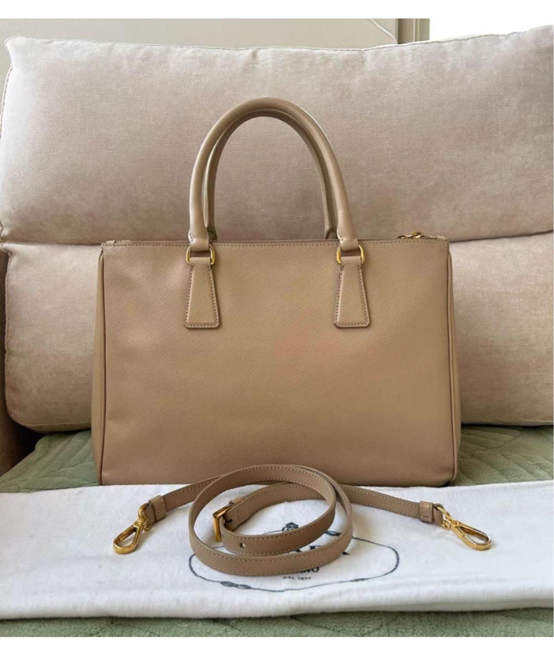 PRADA Бежевая кожаная сумка тоут, фото 2