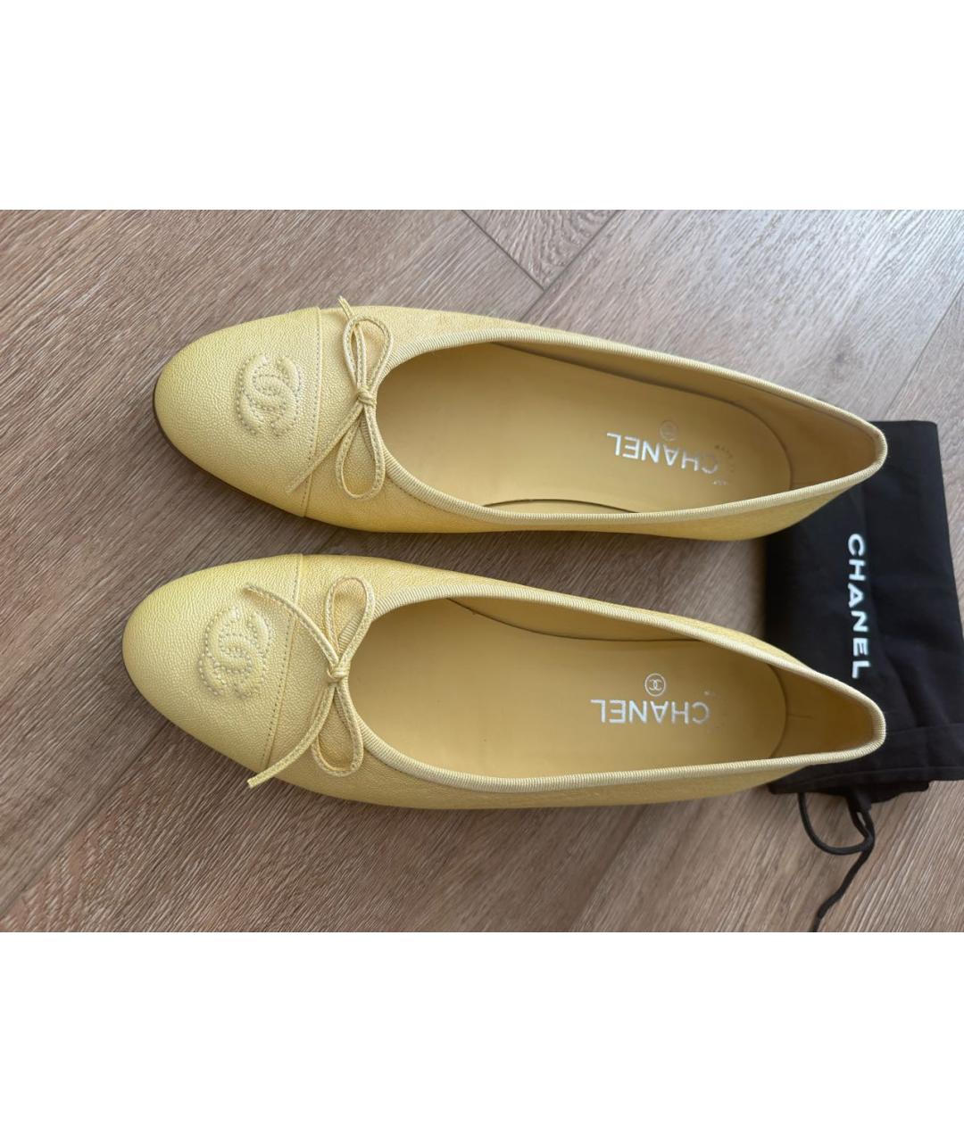 CHANEL Желтые кожаные балетки, фото 2