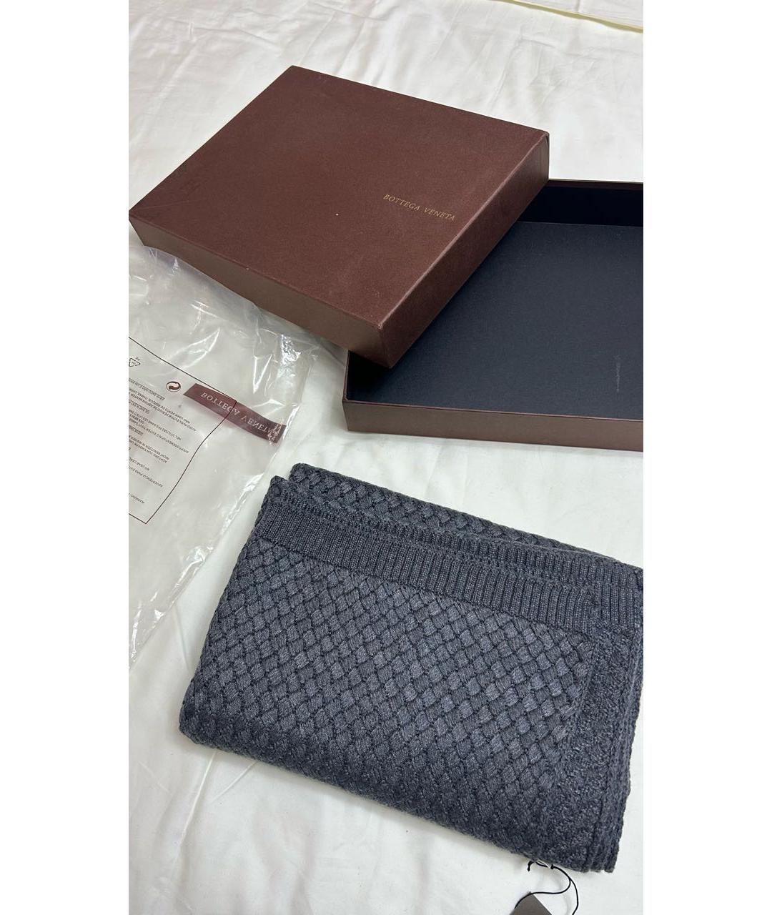 BOTTEGA VENETA Серый шарф, фото 5