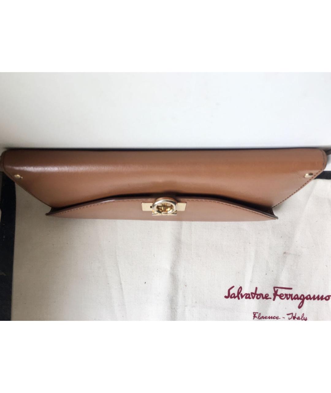 FERRAGAMO Коричневый кожаный кошелек, фото 8
