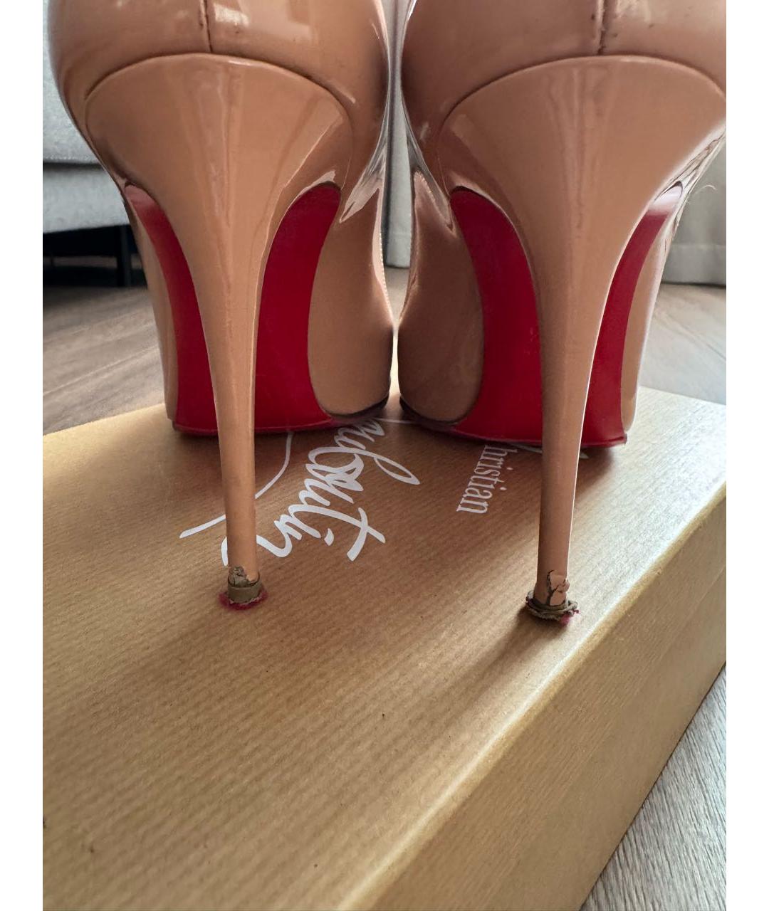 CHRISTIAN LOUBOUTIN Бежевые кожаные туфли, фото 4