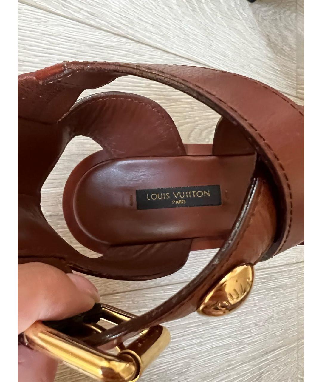 LOUIS VUITTON Коричневые кожаные босоножки, фото 6