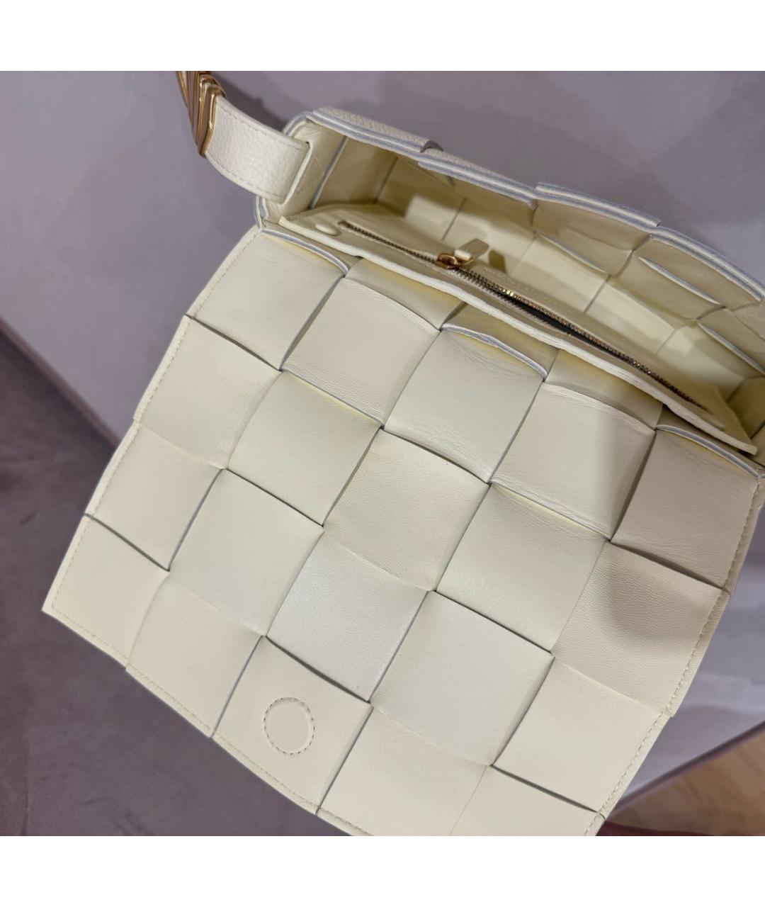 BOTTEGA VENETA Бежевая кожаная сумка через плечо, фото 4