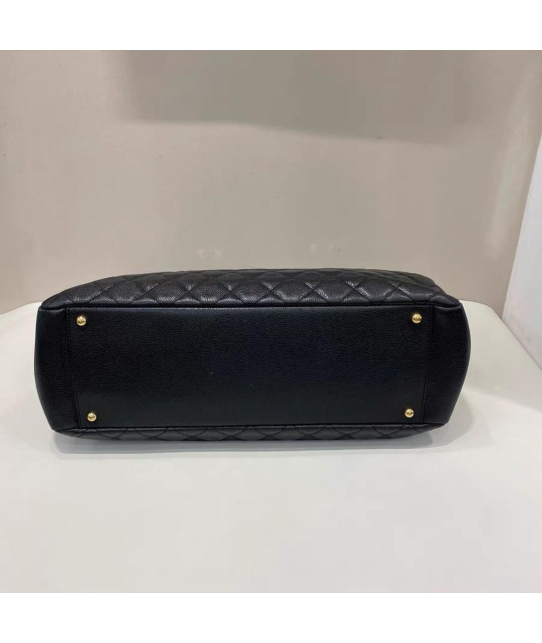 CHANEL Черная кожаная сумка тоут, фото 5