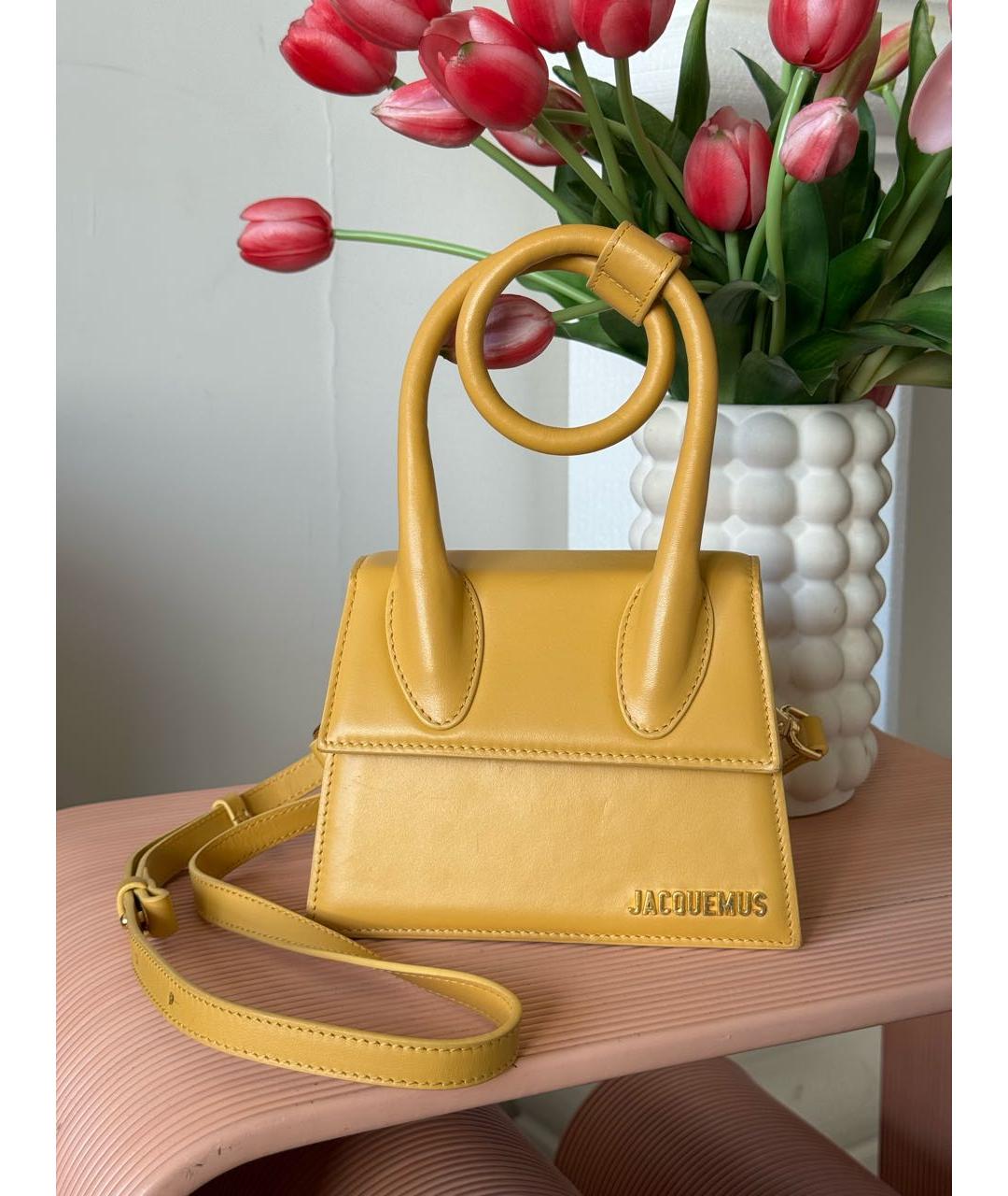 JACQUEMUS Желтая кожаная сумка с короткими ручками, фото 6