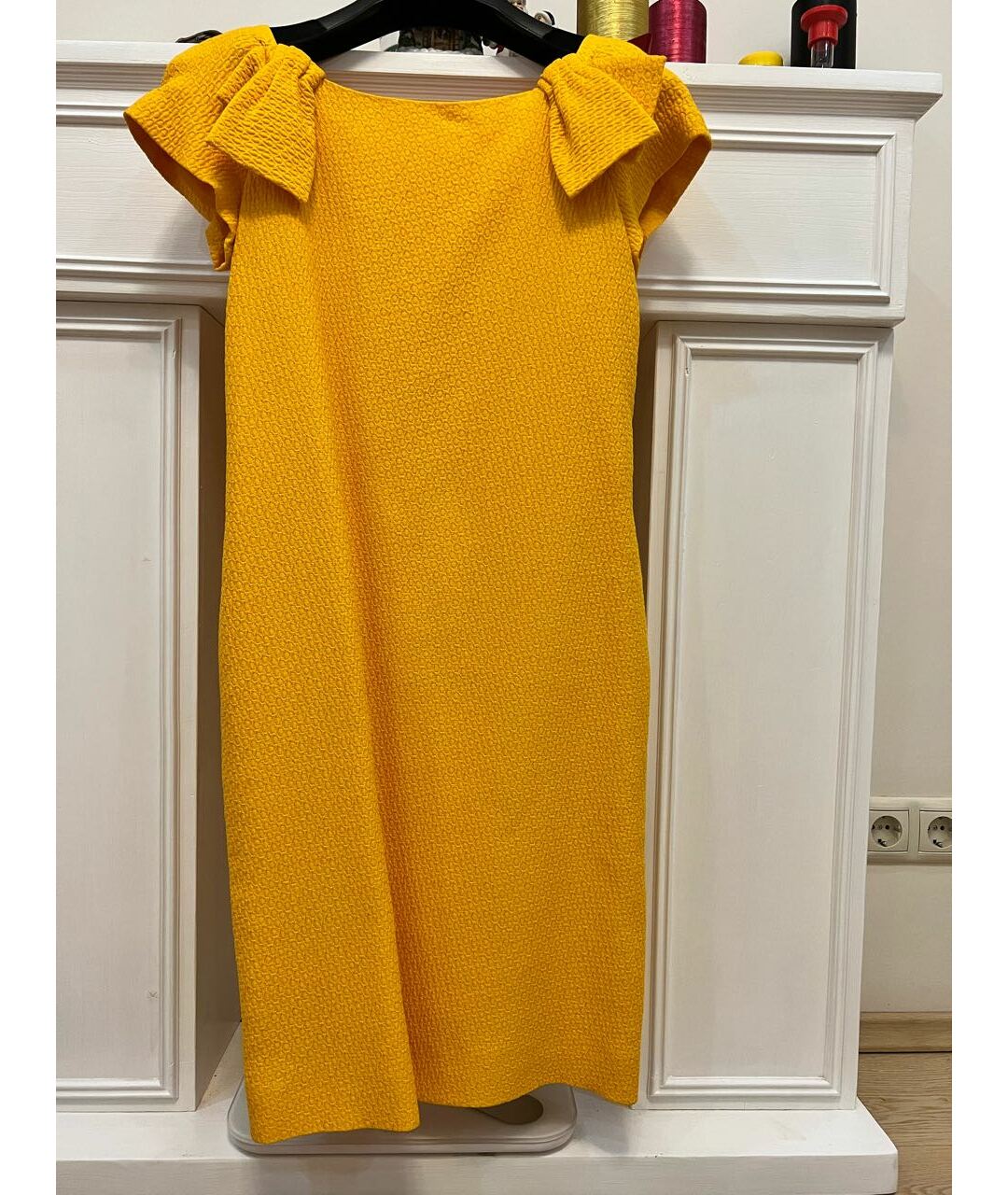 BOUTIQUE MOSCHINO Желтое хлопковое коктейльное платье, фото 3