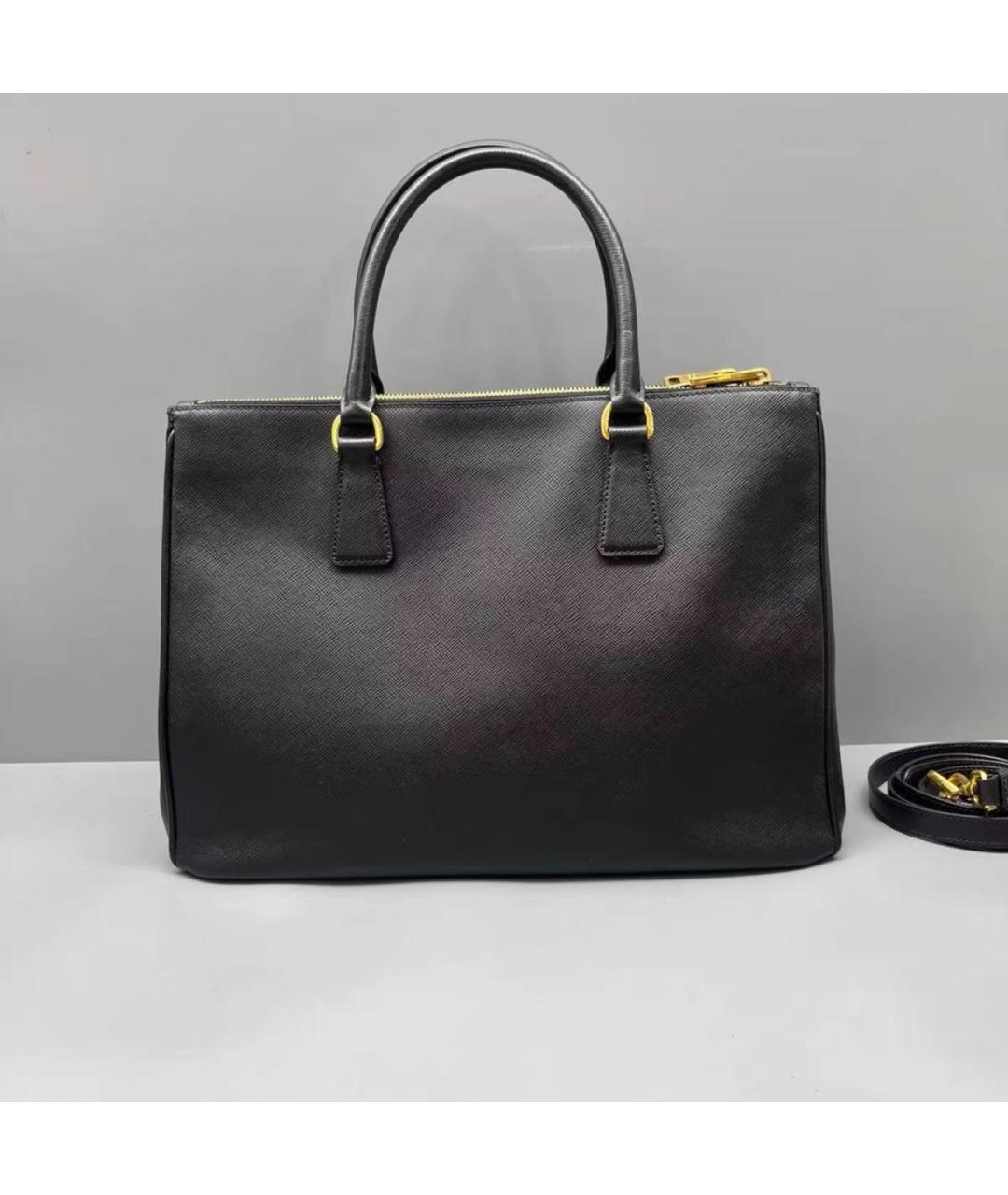 PRADA Черная кожаная сумка тоут, фото 2
