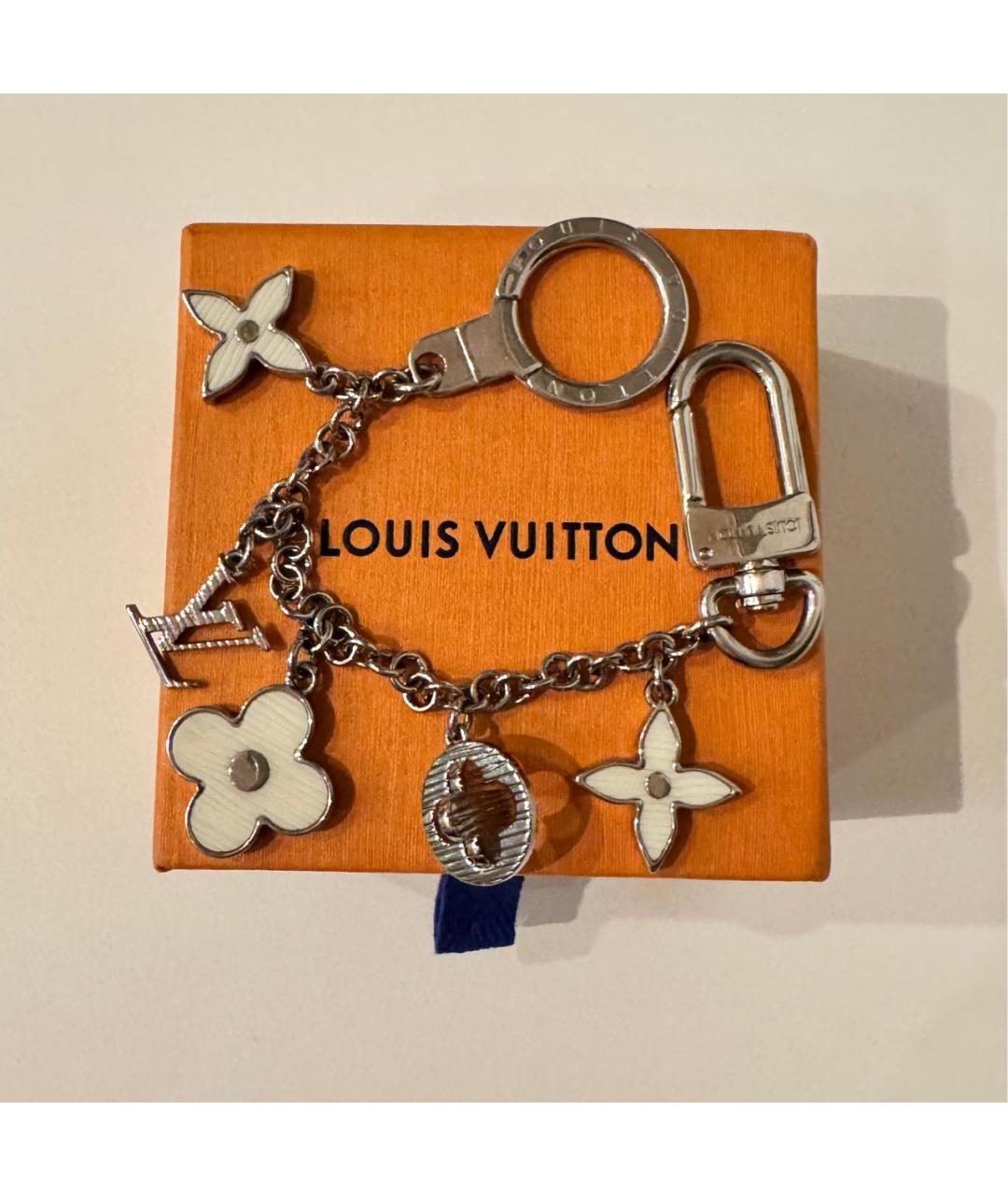 LOUIS VUITTON Серебрянный брелок, фото 2