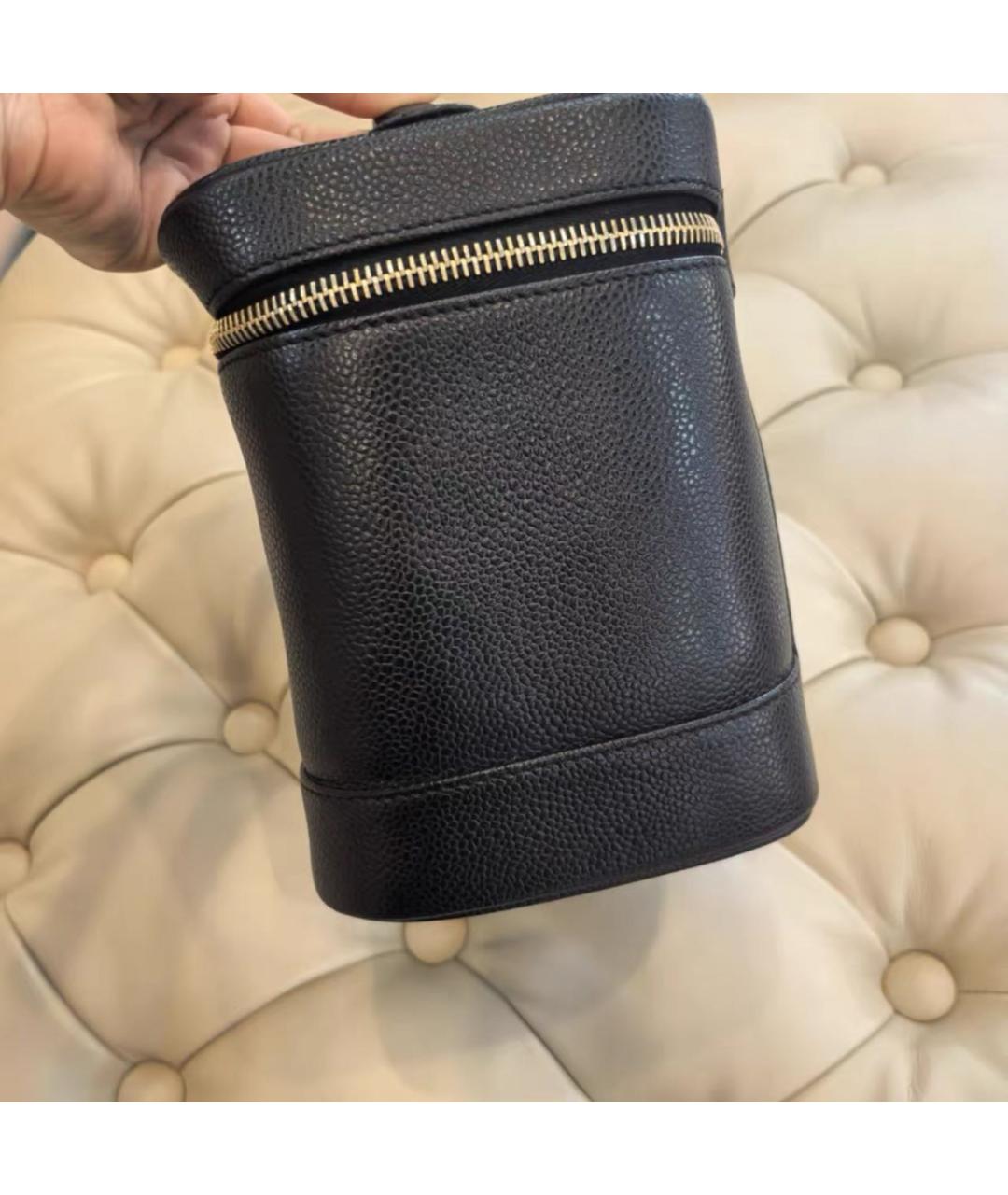 CHANEL Черная кожаная косметичка, фото 2