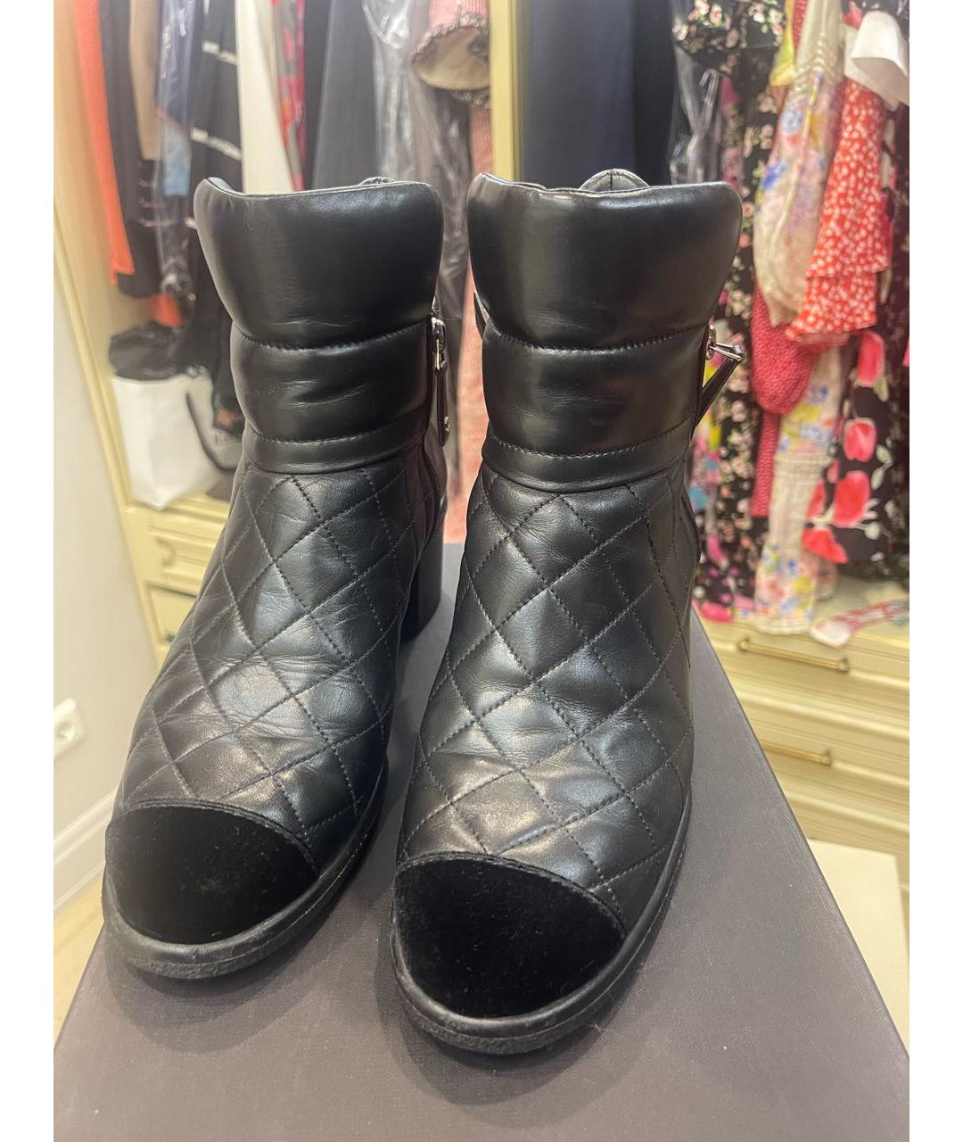 CHANEL Черные кожаные ботинки, фото 2