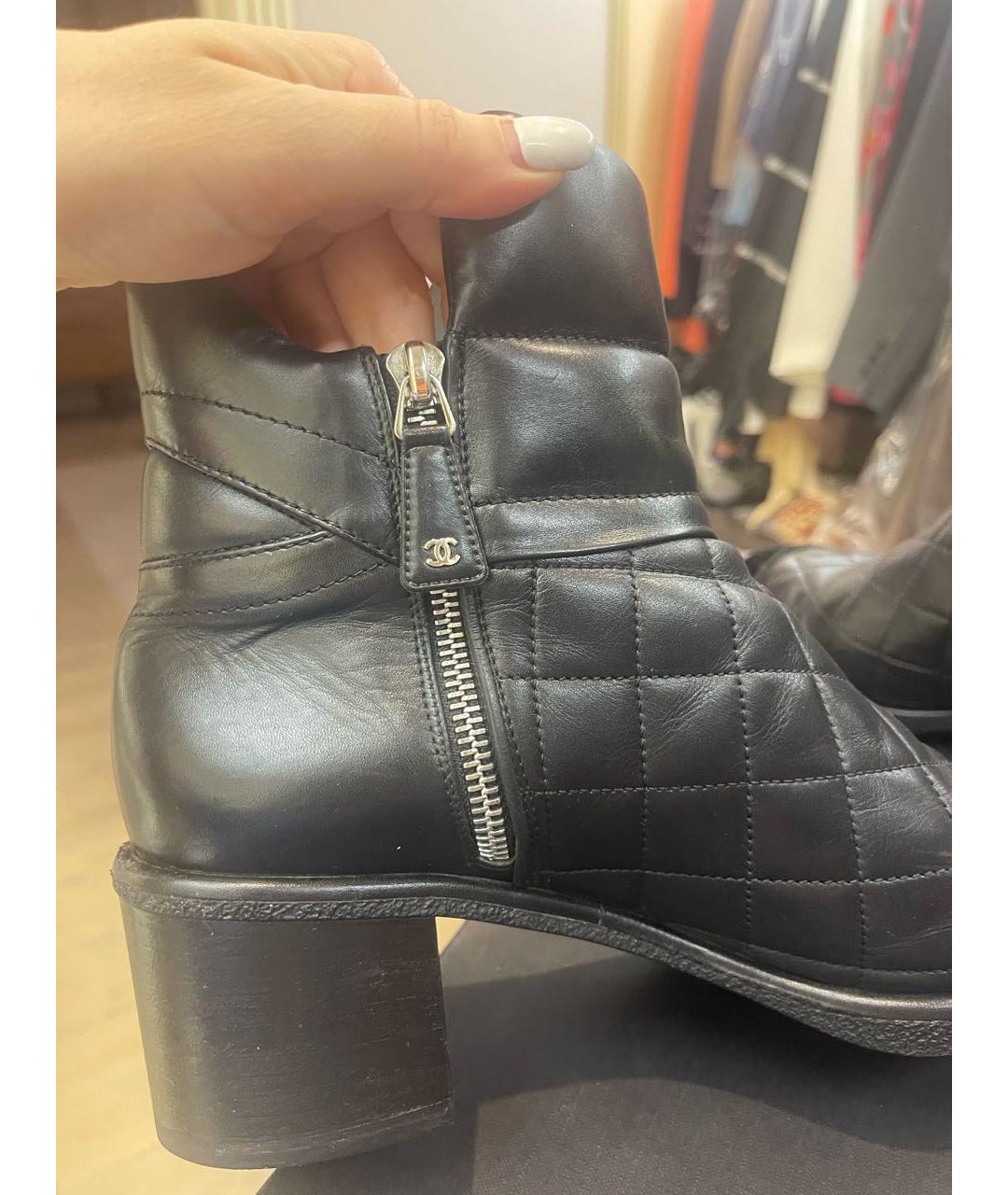 CHANEL Черные кожаные ботинки, фото 5