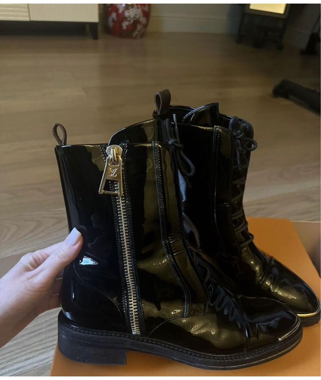 LOUIS VUITTON Черные ботинки из лакированной кожи, фото 4
