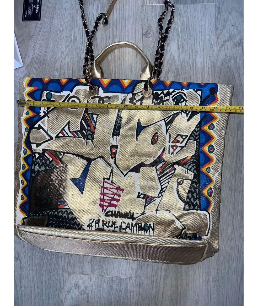 CHANEL Золотая тканевая сумка тоут, фото 2