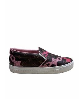 LOUIS VUITTON Слипоны