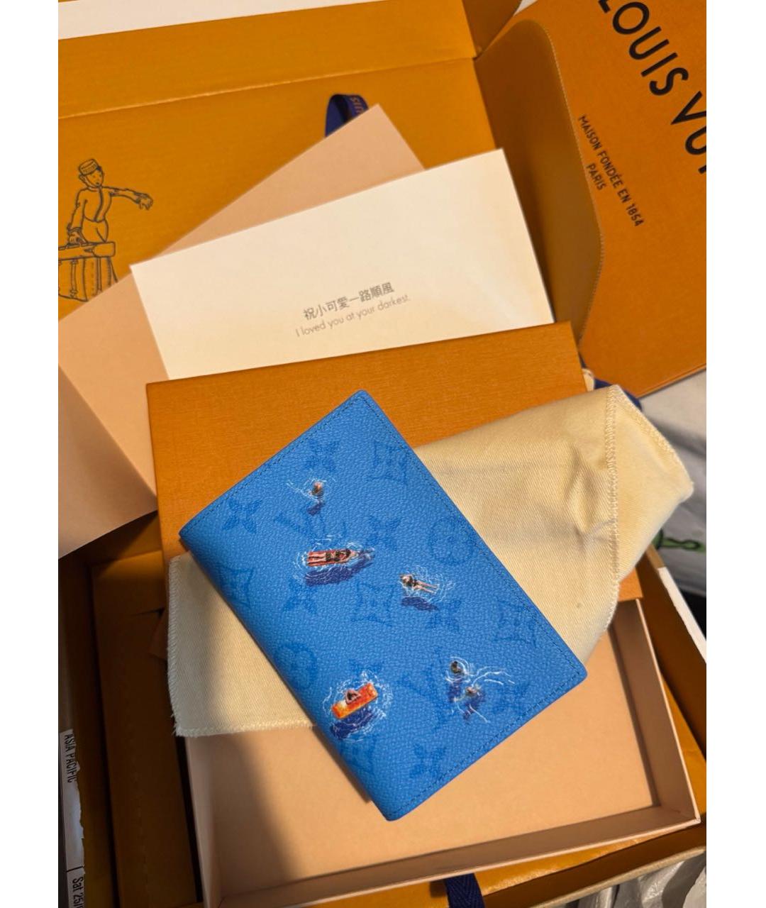 LOUIS VUITTON Голубой кожаный кошелек, фото 2